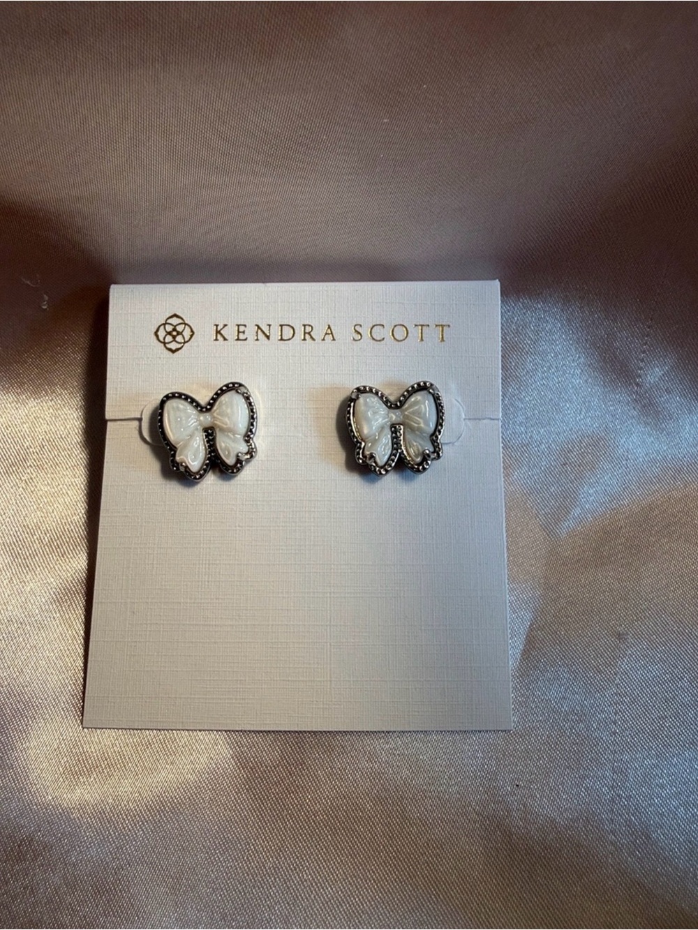 Kendra Scott White Bow Pearl-Inlay Stud Earrings